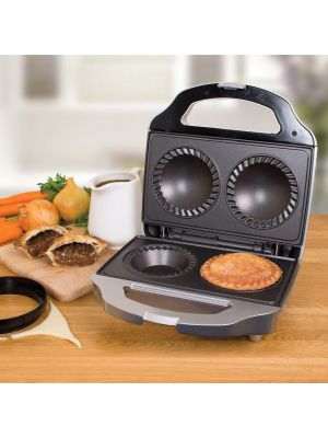 Double Pie Maker / Features Built-In Crimping Edge & Separate Pastry Cutter / Makes Pies 9cm Diameter / Non-Stick Plates / 700W