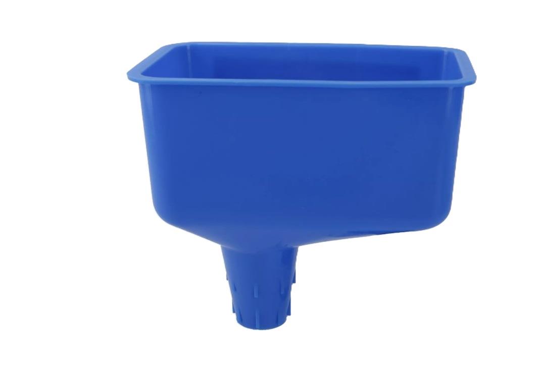 PLASTIC SQUARE FUNNEL